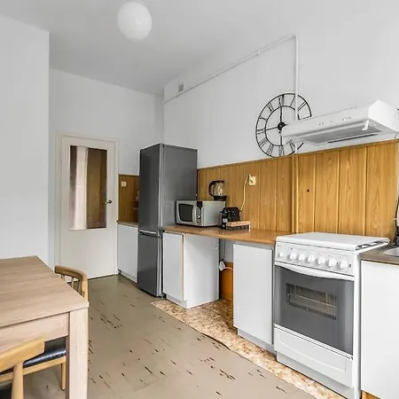 Apartment Dzika Happy Place *